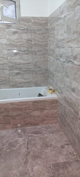 Zugrav Bucuresti pret accesibil, faiantar